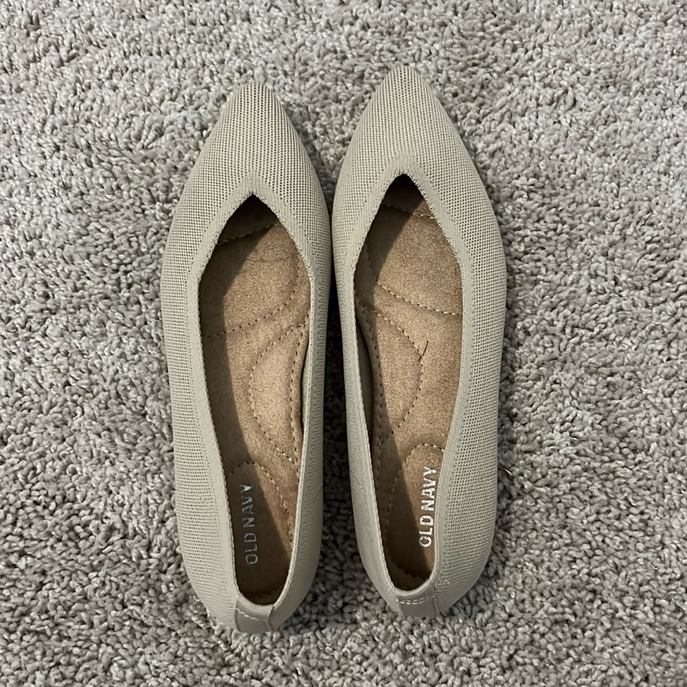 WOMENS WORKWEAR FLATS- SHOE SIZE 7